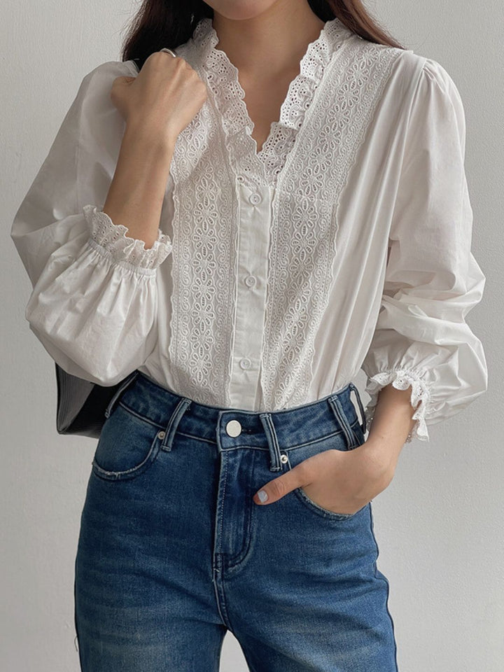 Lace Loose V-Neck Shirt