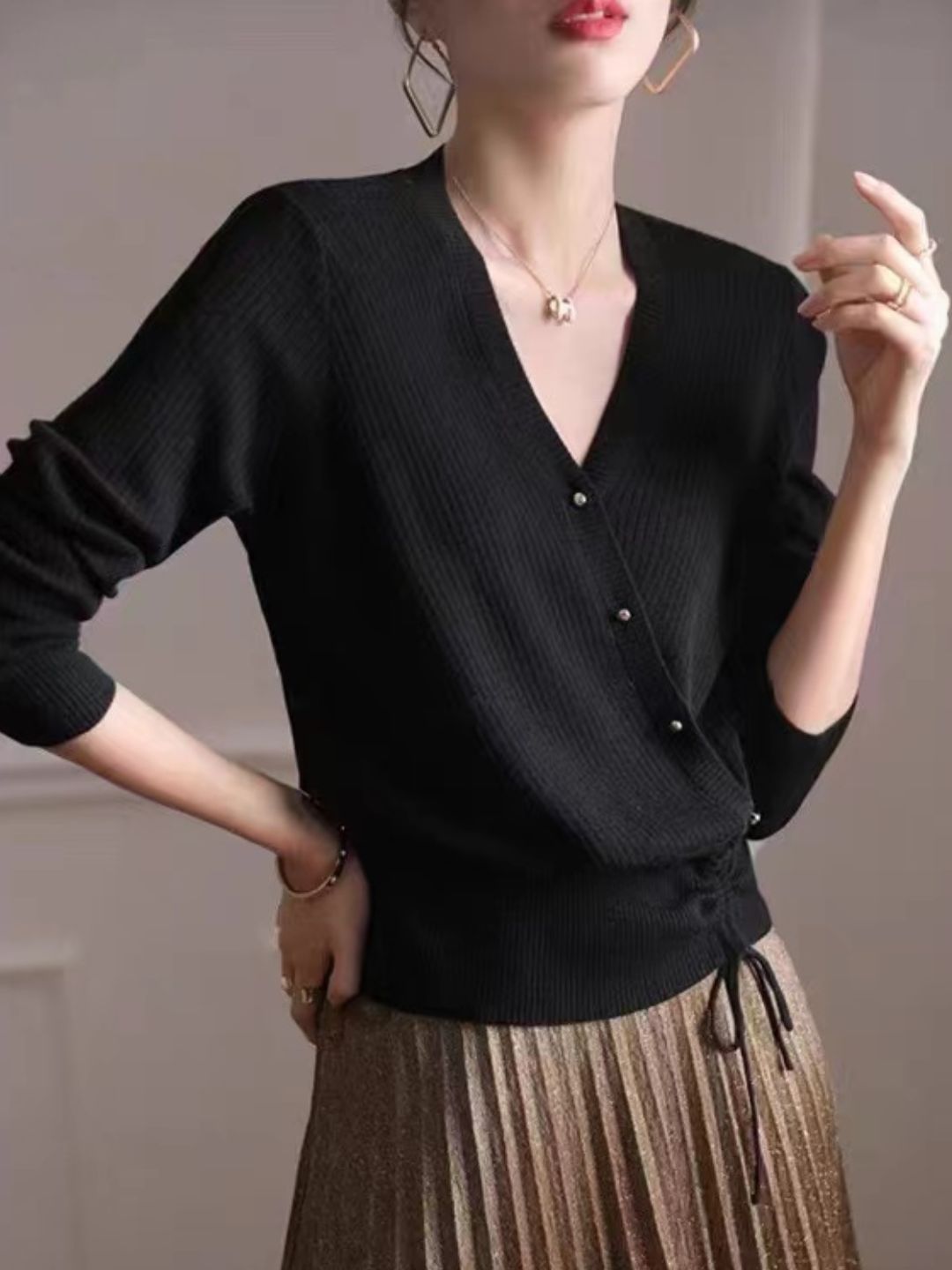 V-Neck Drawstring Knitted Top