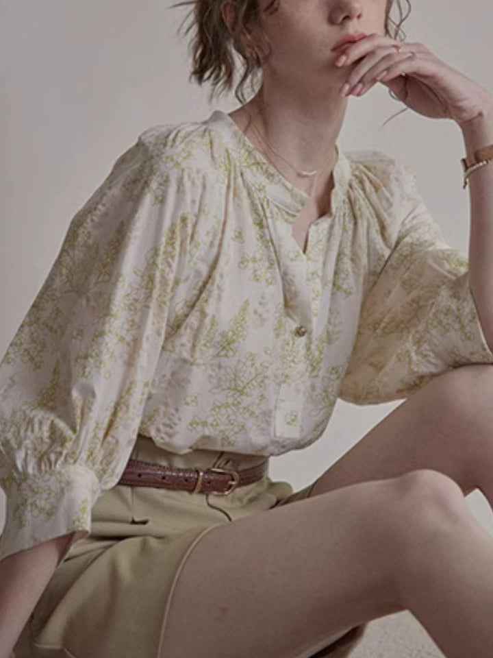 Retro v-neck floral shirt