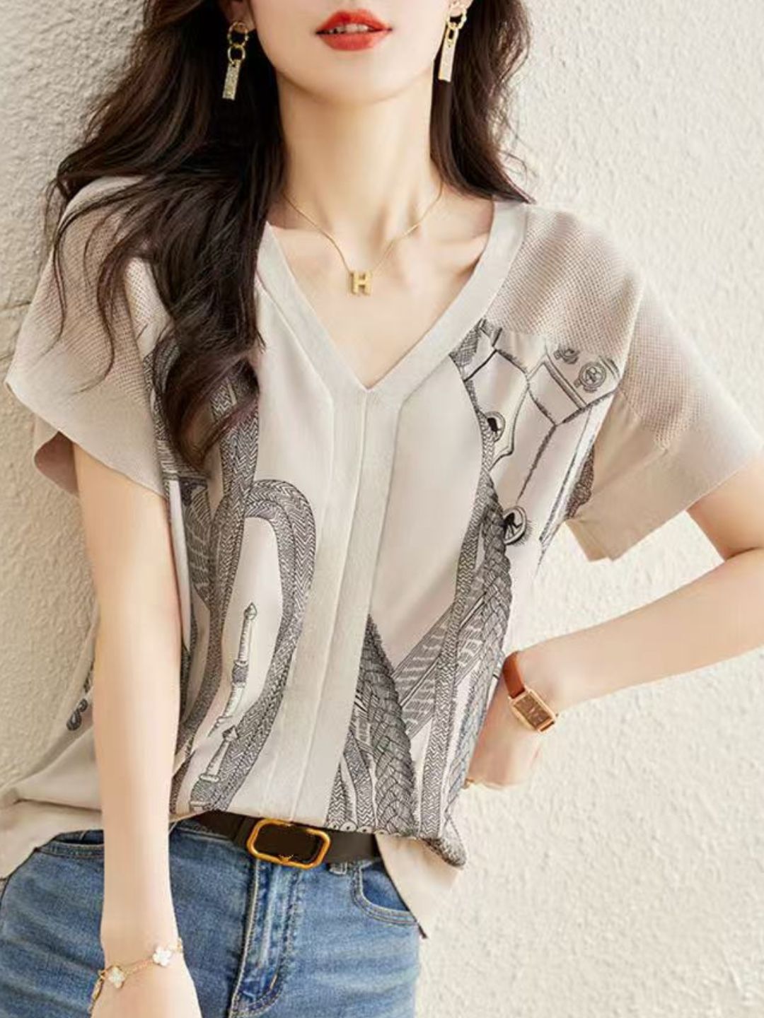 Retro Loose V-Neck Knitted Top
