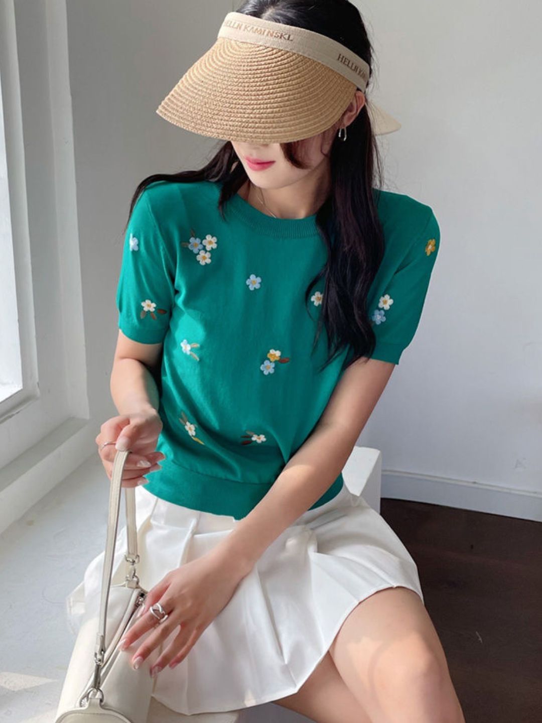 Crew Neck Embroidered Knitted Short Sleeves - Blue