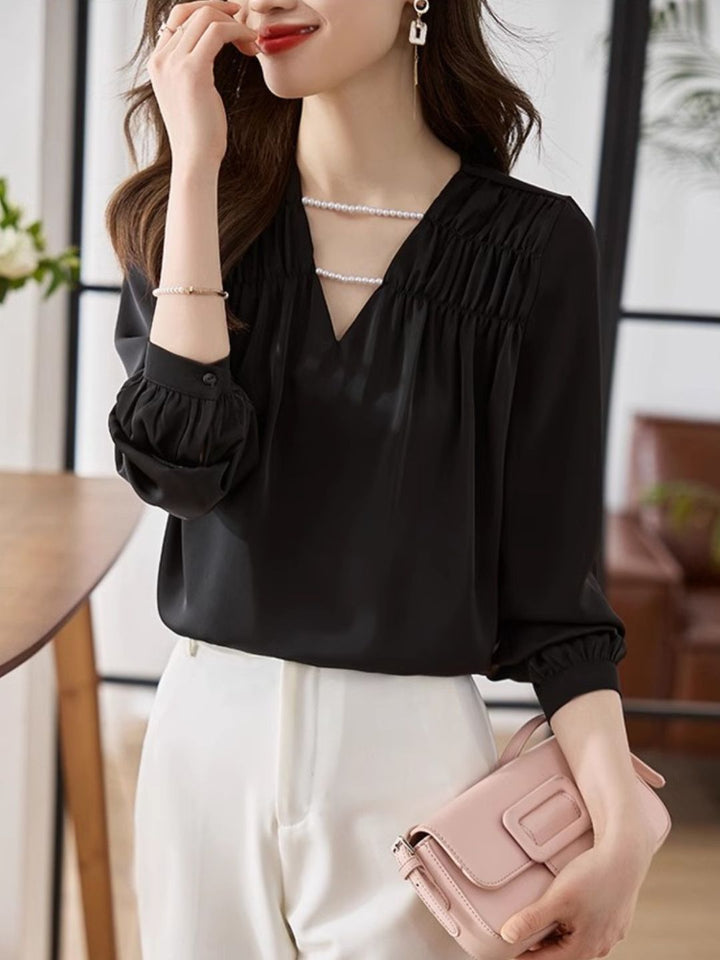 Versatile Pearl Chain Chic Top - Black