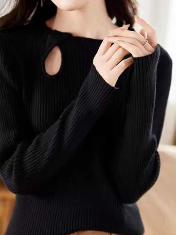 Round Neck Hollow Pullover Sweater