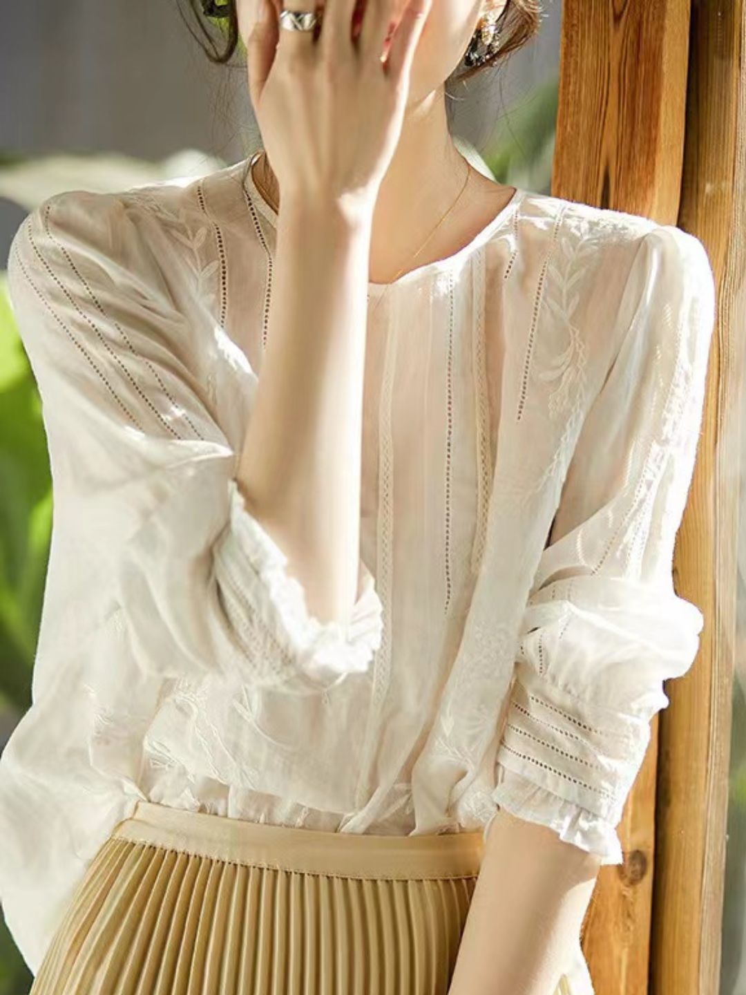 Classic Embroidered Round Neck Puff Sleeve Top