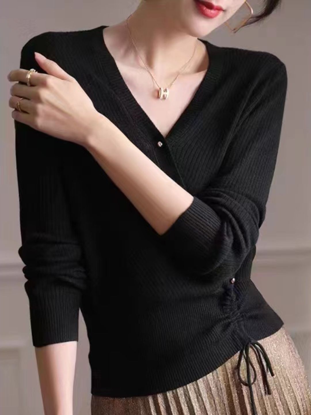 V-Neck Drawstring Knitted Top