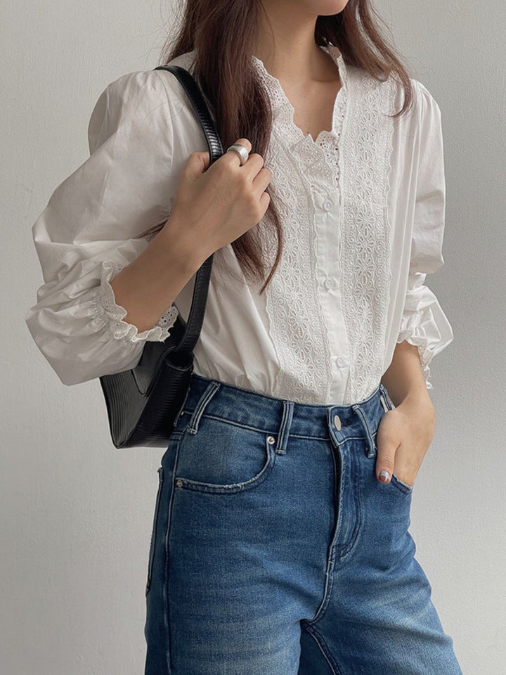 Lace Loose V-Neck Shirt