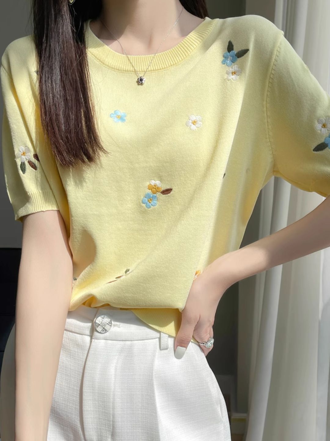 Crew Neck Embroidered Knitted Short Sleeves - Pink