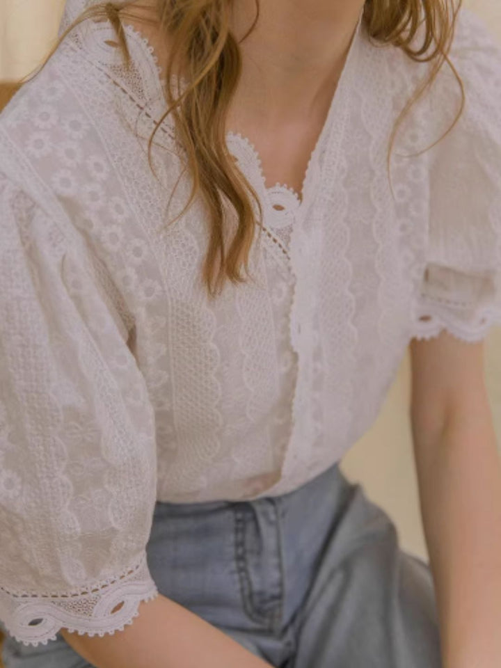 V-neck Lace Puff Sleeve Shirt