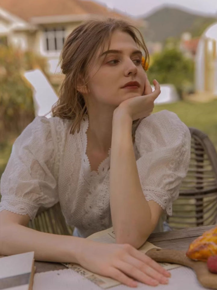 V-neck Lace Puff Sleeve Shirt