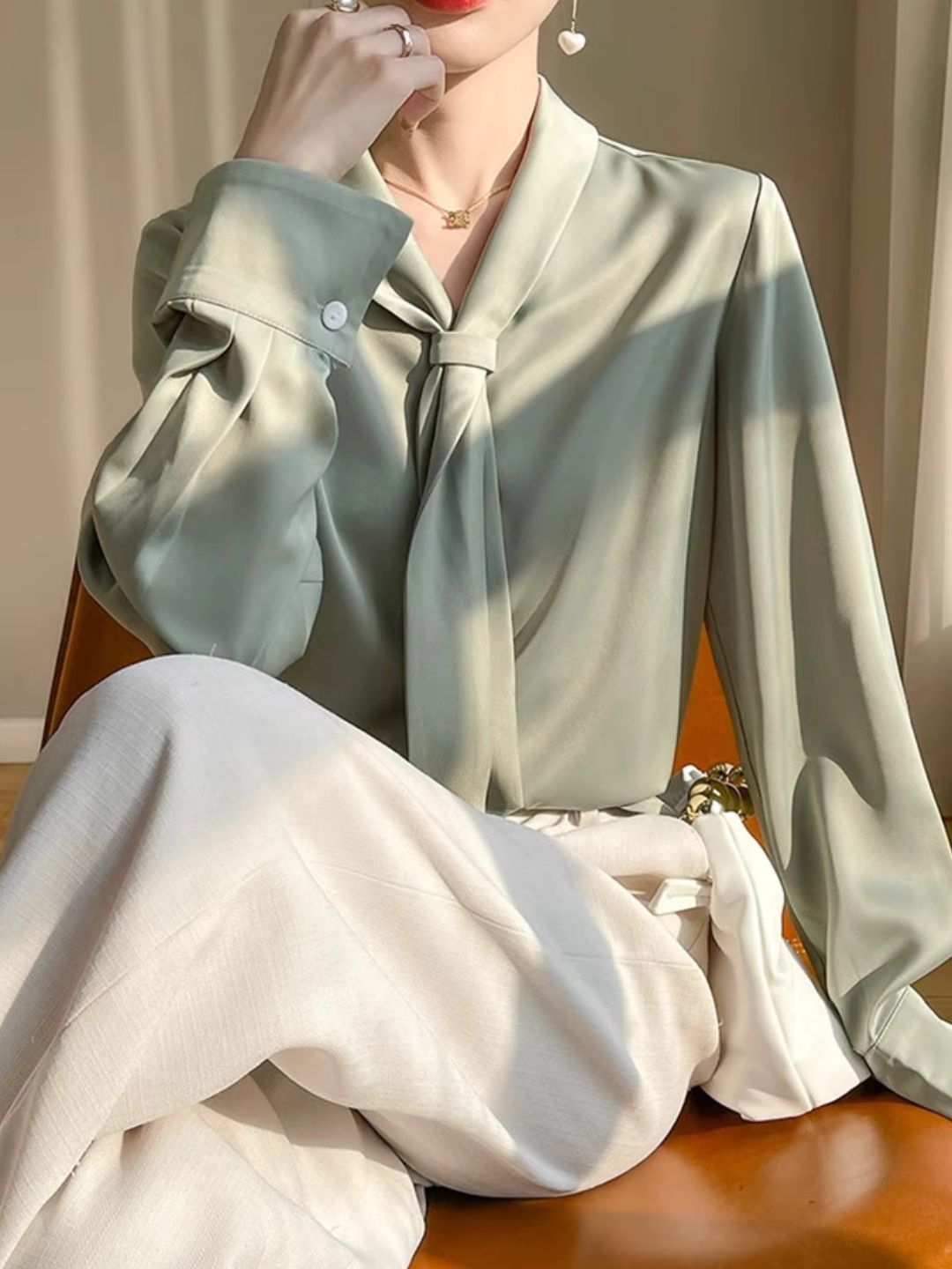 Elegant Long-Sleeved Shirt With Flowing Collar