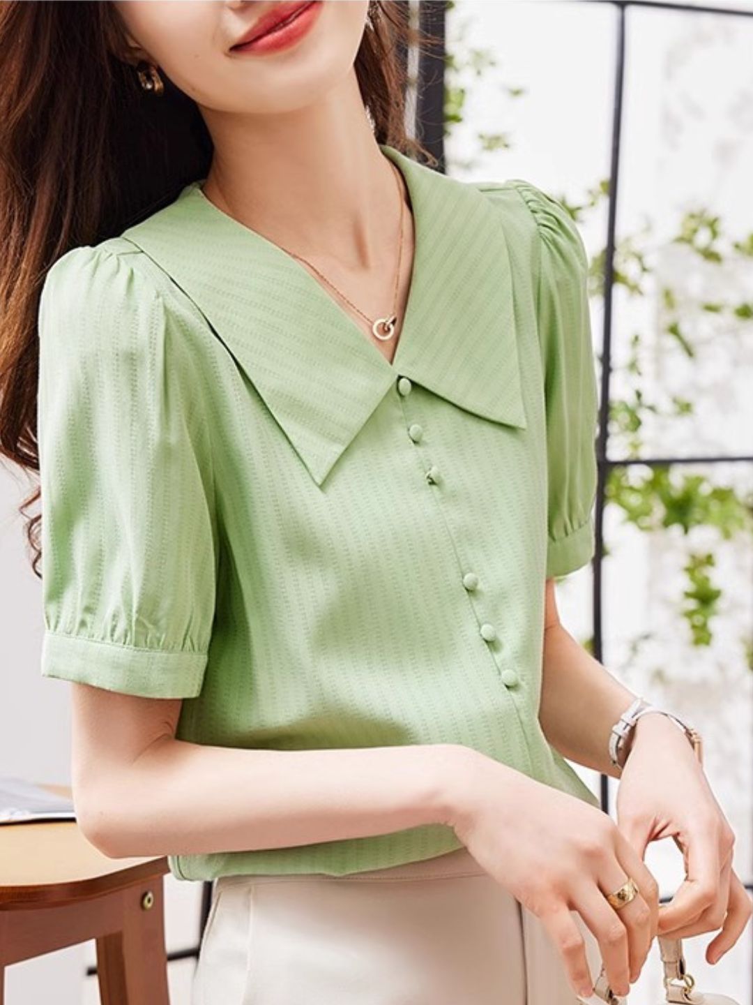 Green V-neck Puff Sleeve Top