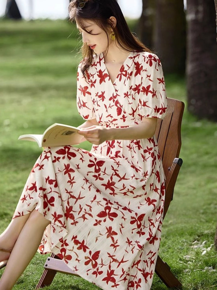 V-neck Floral Short-sleeved Dress