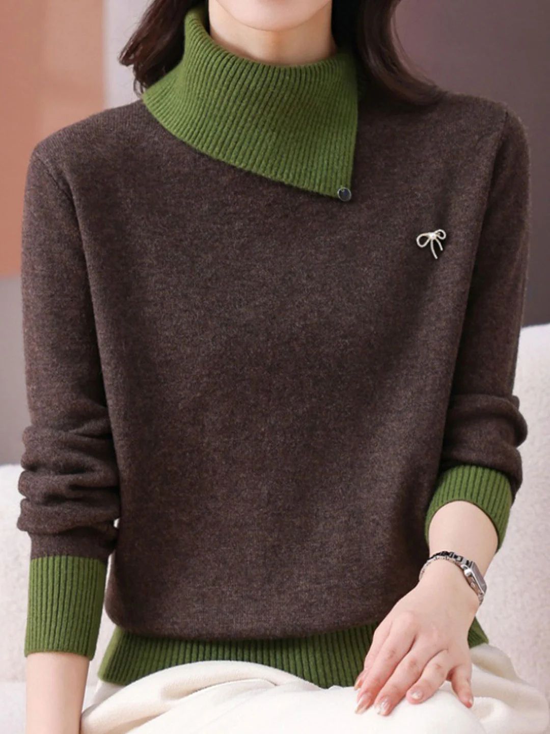 Classic Turtleneck Contrasted Panelled Knitted Sweater