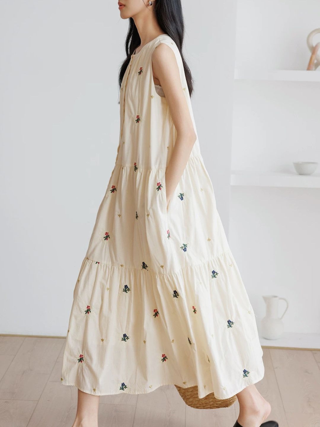 Round Neck Sleeveless A-Line Dress