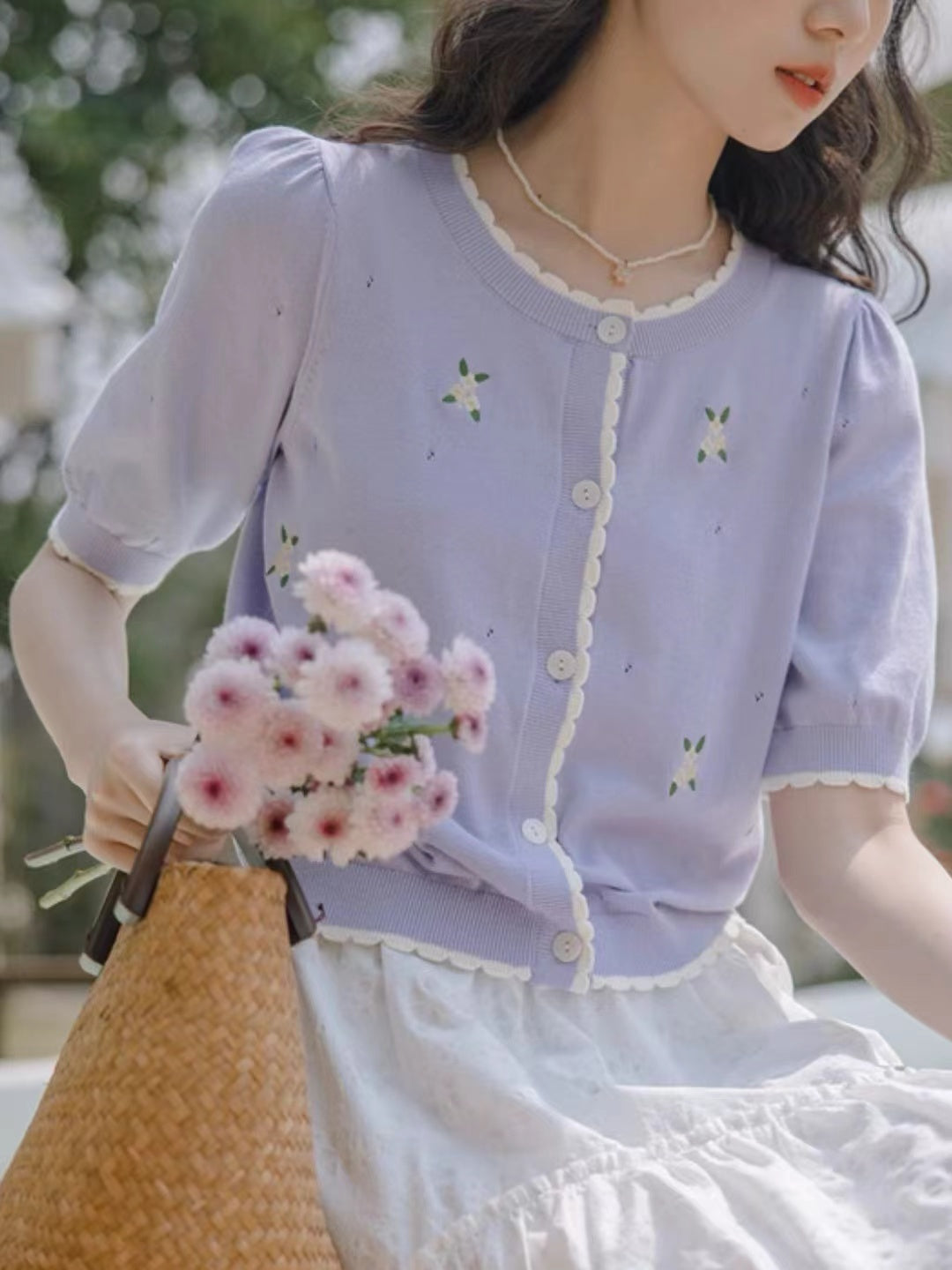 Contrast Color Crew Neck Embroidered Shirt