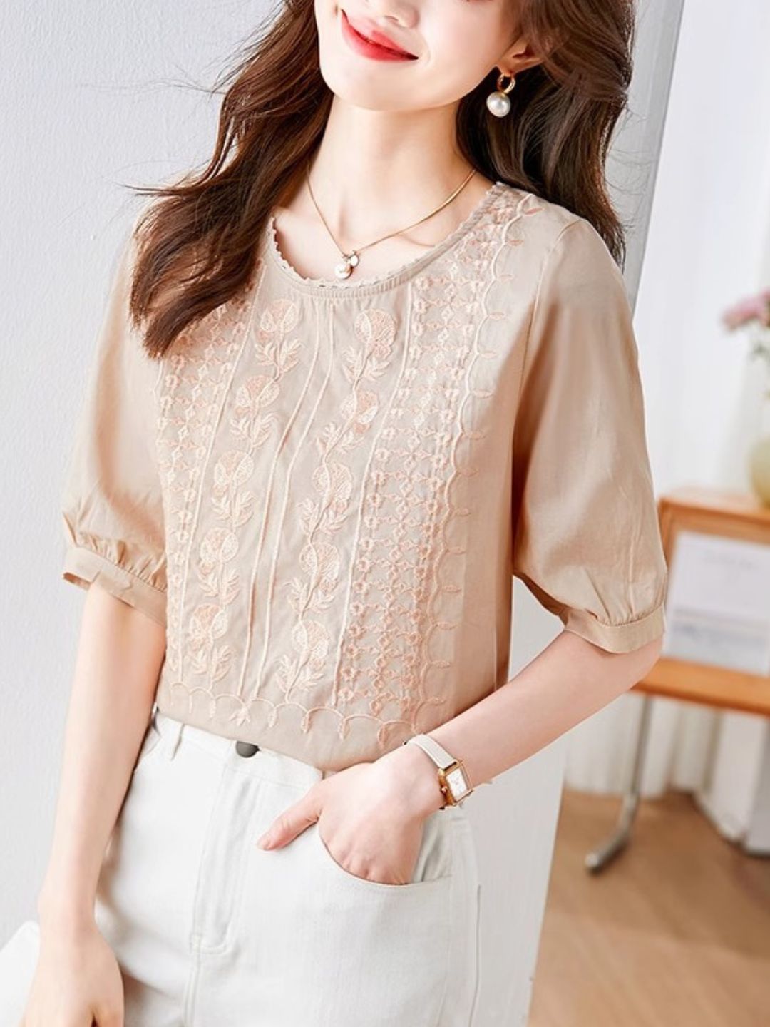 Temperament Embroidered Top