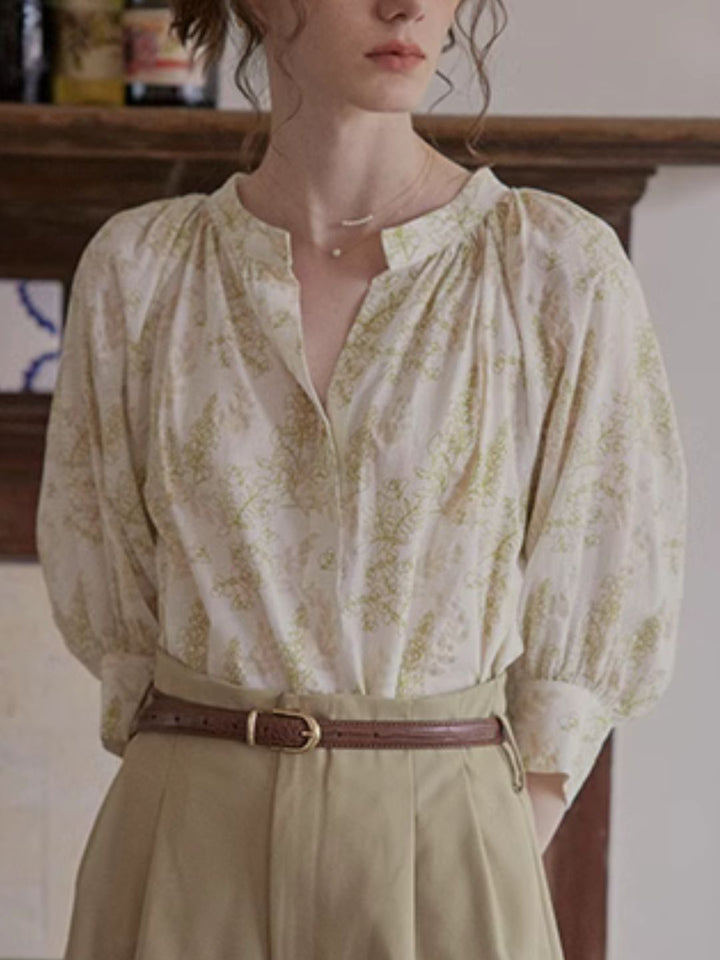 Retro v-neck floral shirt