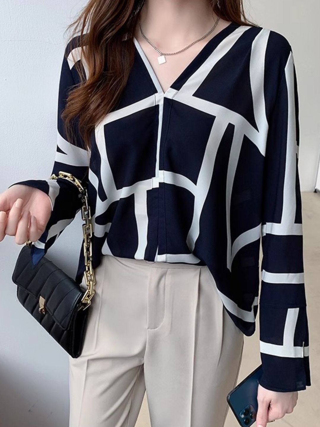 V-neck Fashionable Chiffon Shirt