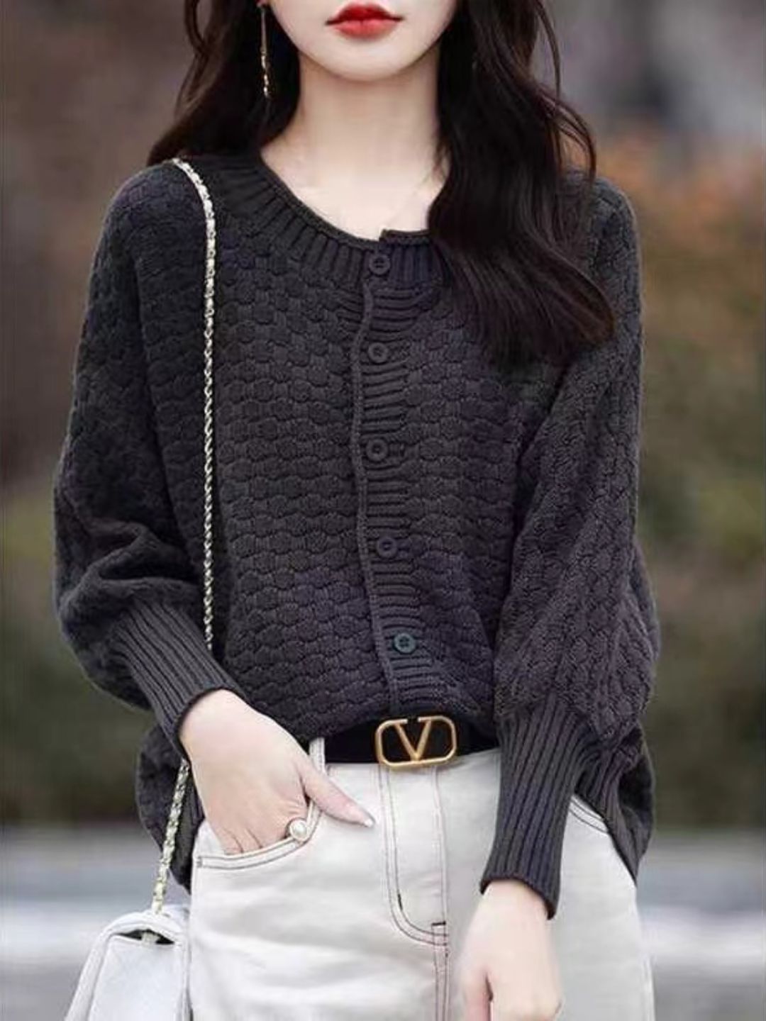 Classic Crew Neck Sweater with Balloon Sleeves