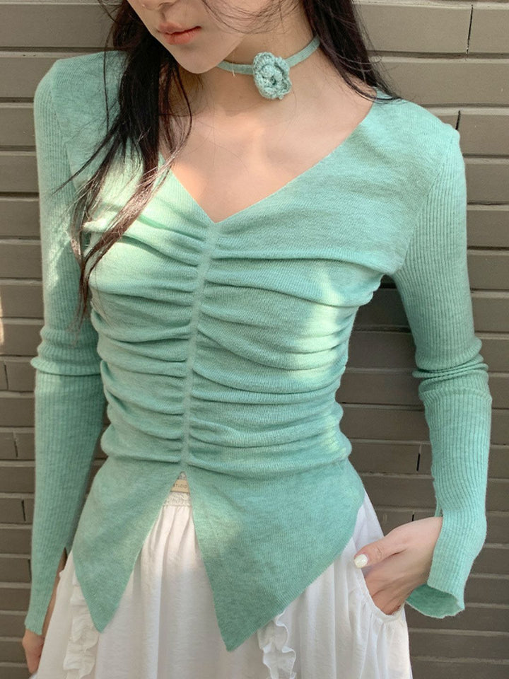 Pleated Slim Fit V-Neck Knitted