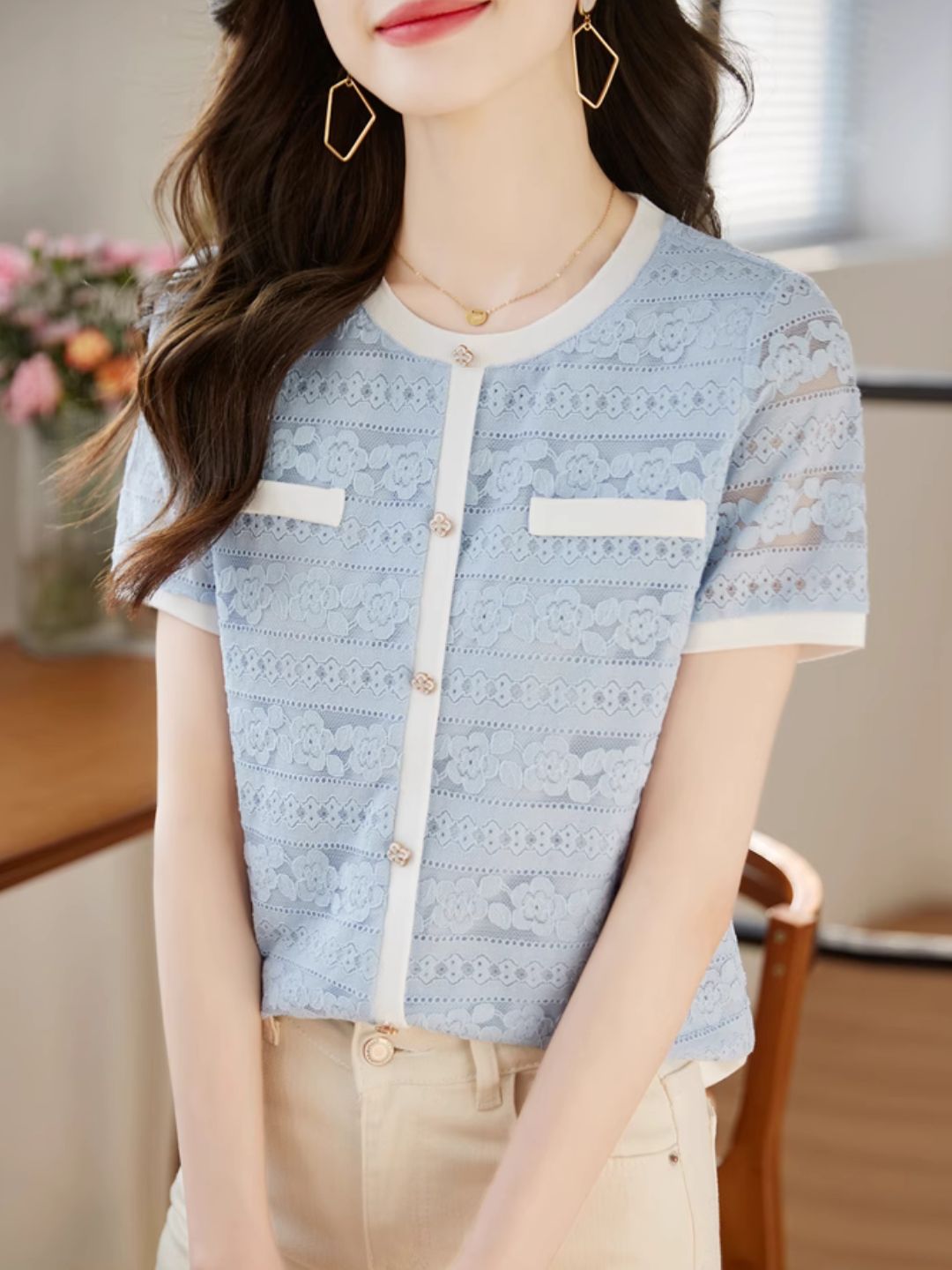 Lace Contrast Round Neck  Hollow T-shirt