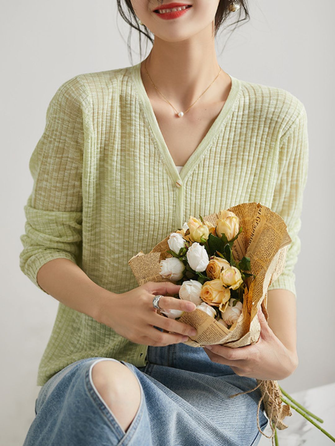 V-Neck Loose Cool Knit Top