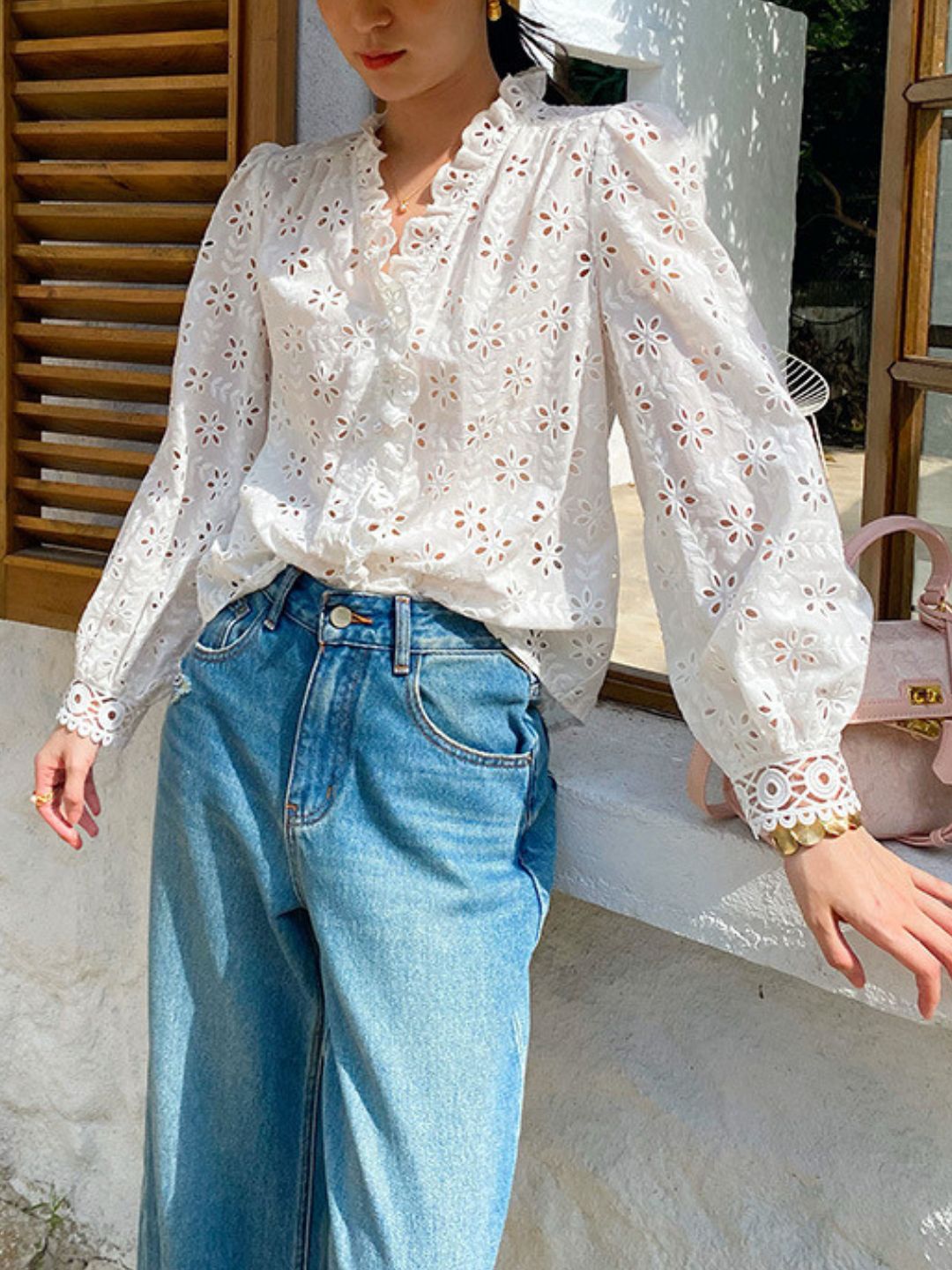 Light Luxury Simple Hollow Top