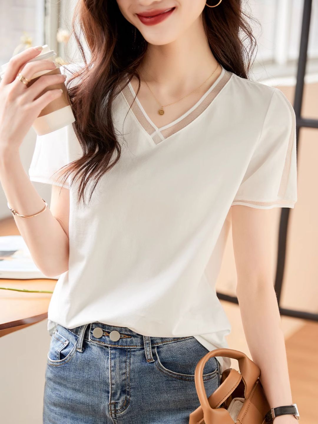 All-match V-neck White Short-sleeved