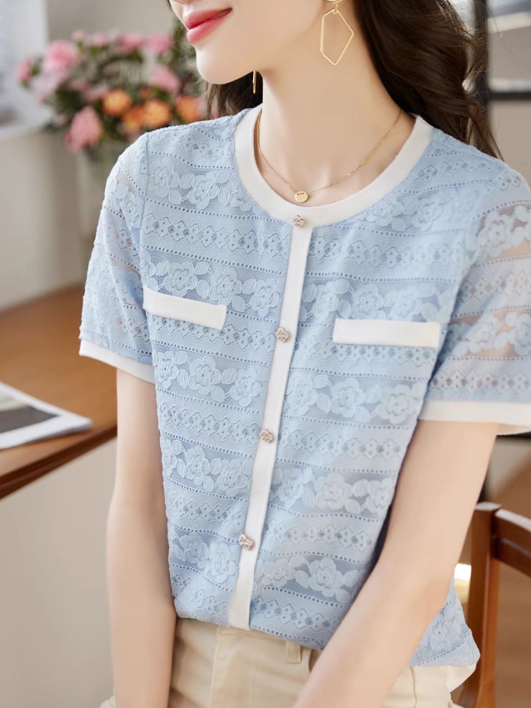 Lace Contrast Round Neck  Hollow T-shirt