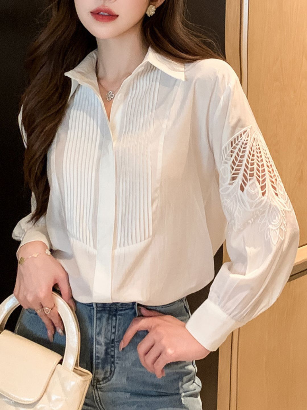 Loose Embroidered White Shirt