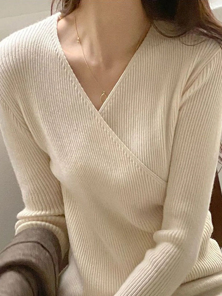 Casual V-Neck Solid Color Knitted Top - Green