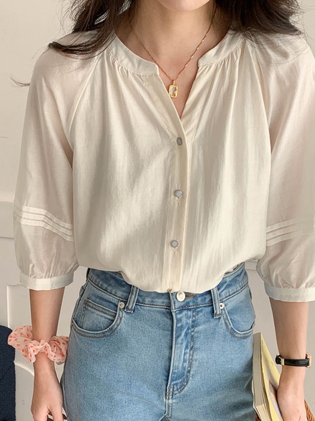 Casual V-Neck Pleated Top
