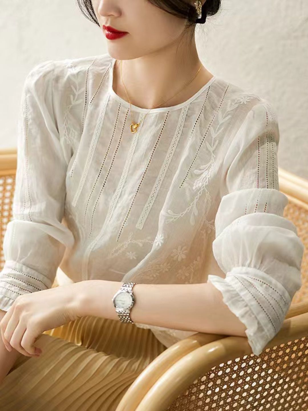 Classic Embroidered Round Neck Puff Sleeve Top
