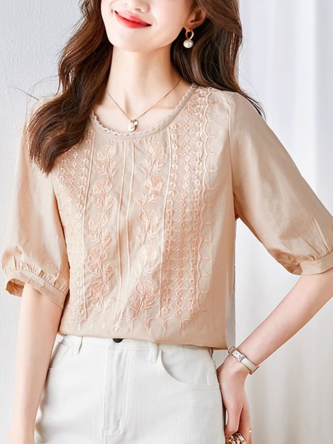 Temperament Embroidered Top