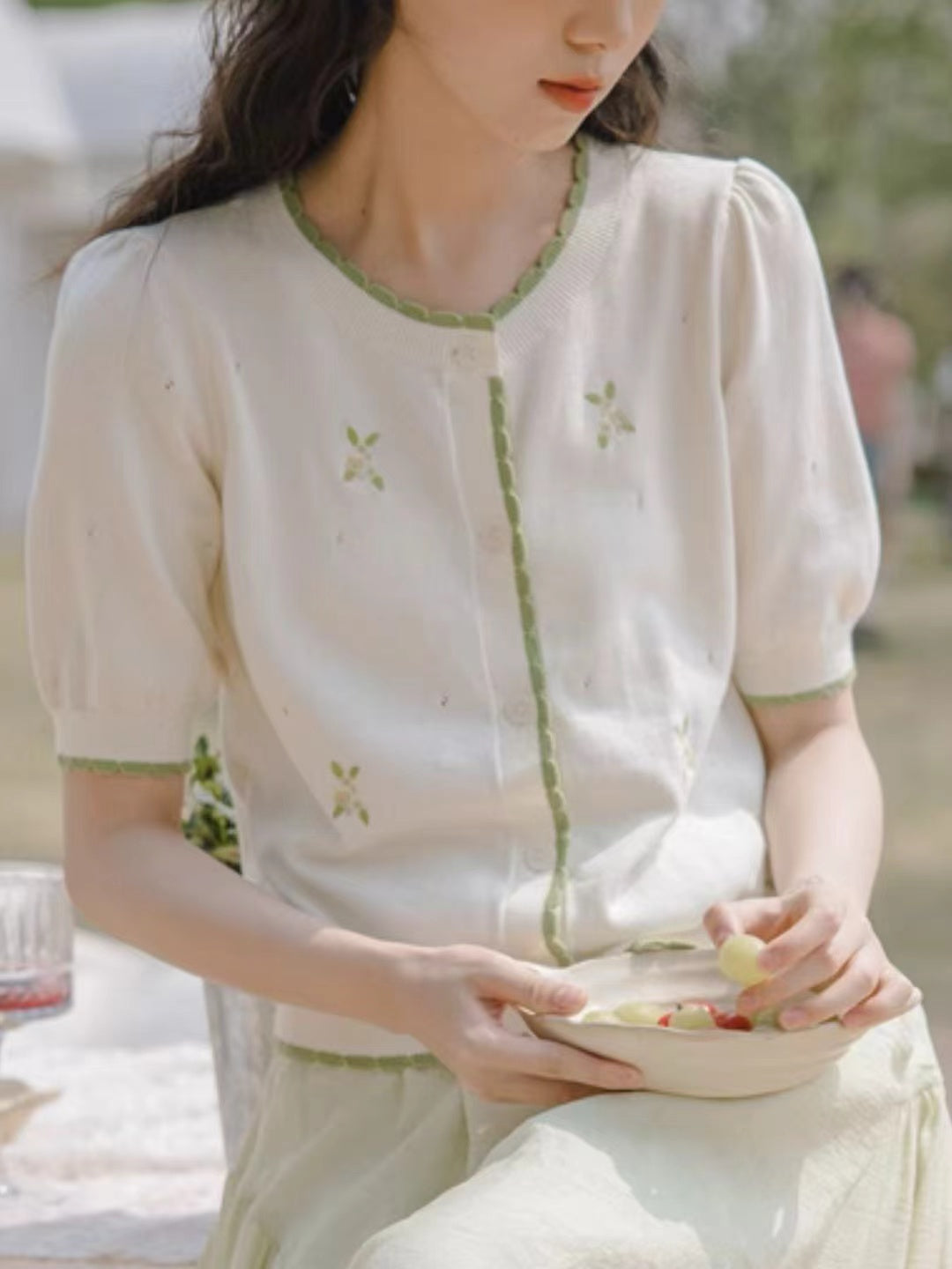 Contrast Color Crew Neck Embroidered Shirt