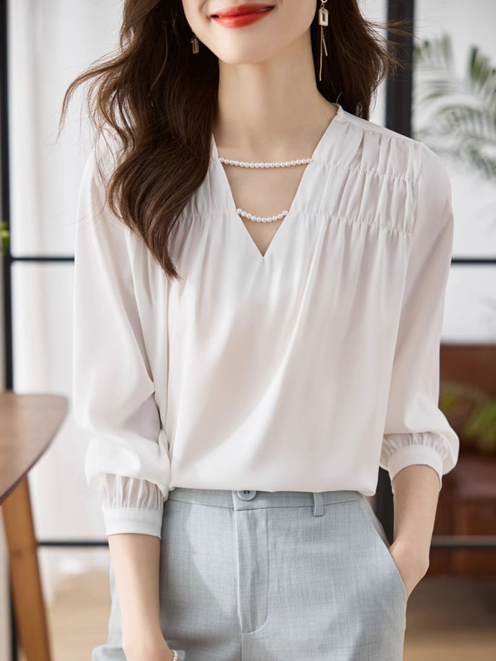 Versatile Pearl Chain Chic Top - Black